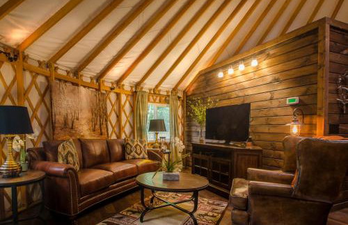 Creekside Cove Luxury Yurt w Hot Tub in Nantahala - Foto 8