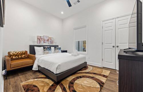 Charming Escape with Hot Tub & Fire Pit Winter Haven! - Foto 24