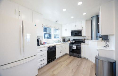 Oceanview Beach Home Walk to Beach Trails Food Family Activities - Foto 11