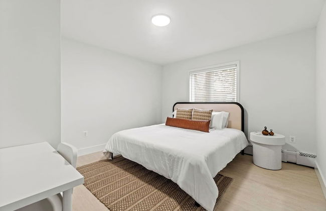 Elegant Condos in Arlington - Photo 3