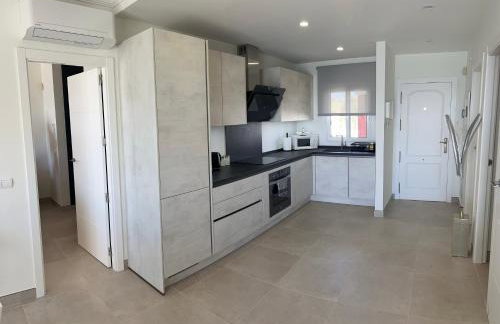 Estepona Beach Front Apartment with Stunning Sea Views - Foto 15