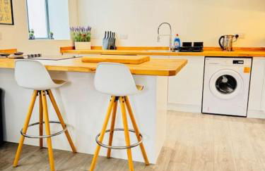 Apartment with Balcony near Chatham Dockside - Foto 32