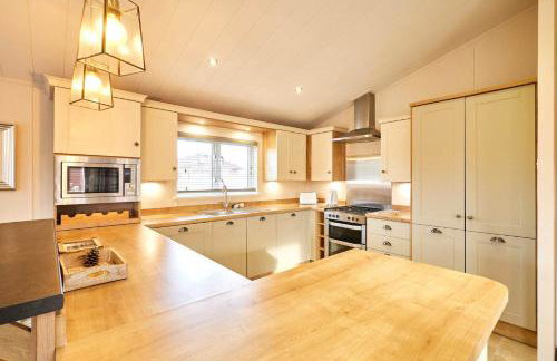 Little Gem Lodge with Hot Tub - Foto 3