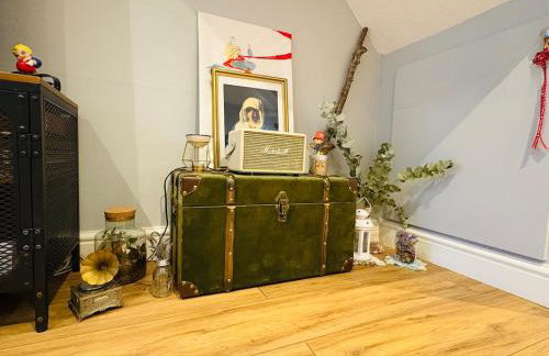 Stylish 2-Bed house, workspace & Easy London Access! - Foto 5