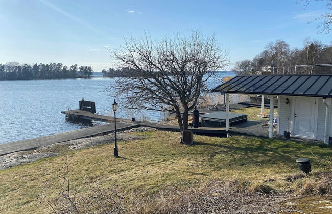 Charming Tynningö House With Sauna & BBQ - Photo 32