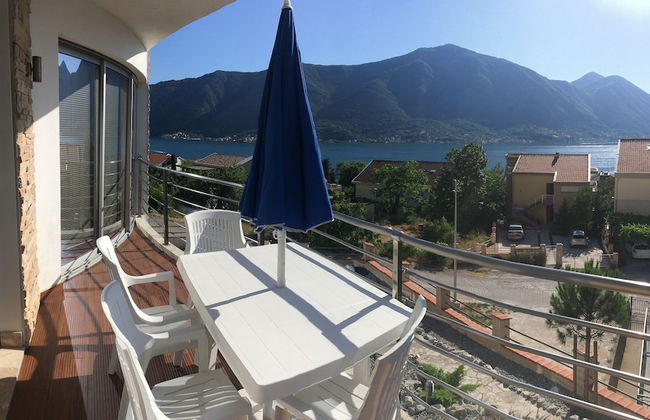 2 Beds, Fjord Panorama and Pool in Dobrota - Foto 9