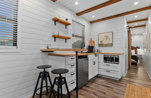 Container Home with Rooftop Views and Pickleball - Foto 6