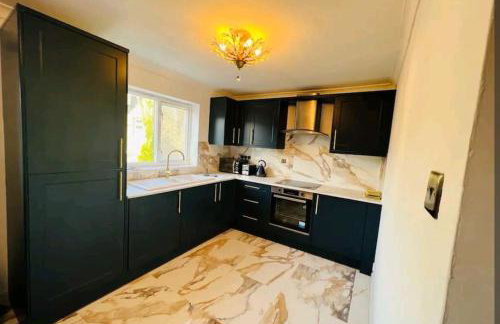 Modern 2 bedroom flat by Dover Port, Castle& Sea! - Foto 9