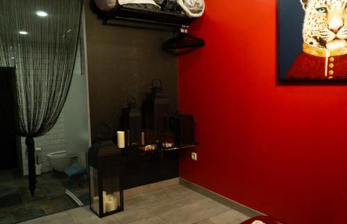 Perle d'eau-Love Room-Jacuzzi-Sauna-Proche Montbéliard et Belfort - Foto 15