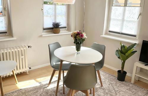 BELLA - Business&Family, Messe Flughafen in 5 min, SmartTV, Netflix, Waschmaschine, 24h Checkin, 35qm - Foto 19