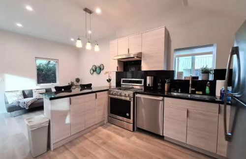 Prime LA 2 bedroom & 3 bath home Beverly Hills adj - Foto 8