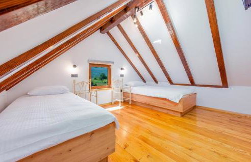 Pet Friendly Home In Debelo Brdo With Sauna - Photo 33