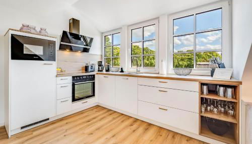 Neu! Auszeit an der "Grenzschleuse" - Stilvolle und geräumige FeWo - perfekt für Radfahrer und Familien - Foto 3, stove, dishwasher