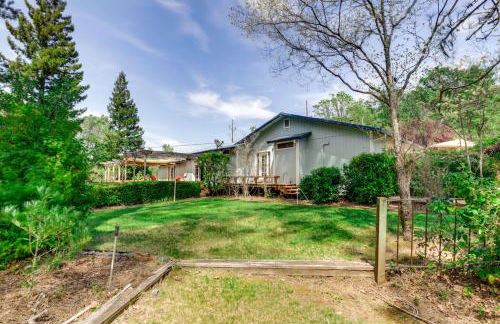 Pool and Deck Wine Country Hideaway in Middletown! - Foto 24