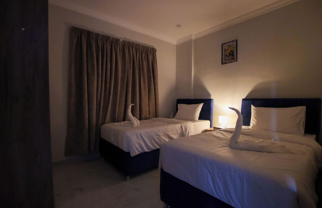 STAR NIGHT FURNISHED APARTMENTS - Photo 44