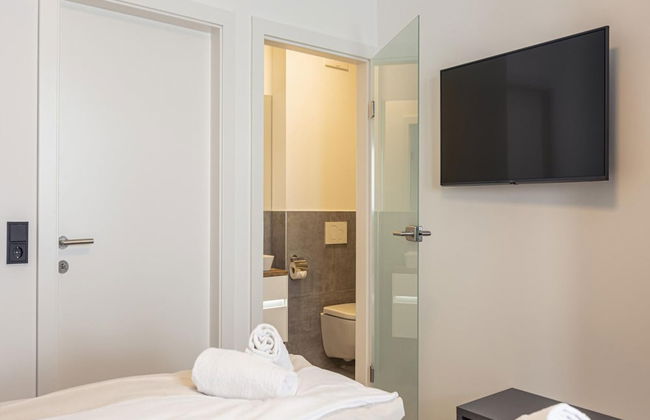 Nice Apartment With Shared Pool - Photo 2