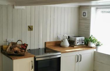 Beehive Cottage - Photo 24