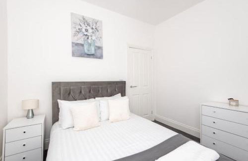 DiscountsContractorsWIFIFree ParkingSmart TV - Foto 11