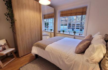 Entire house with garden 5 mins from the tube - Foto 4