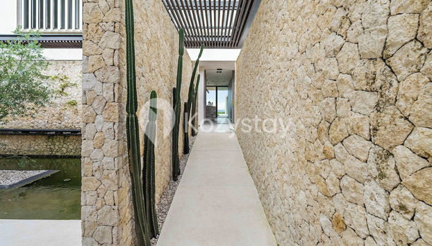 Ardjuno Villa by Kozystay - Ungasan - Foto 2, Entrada interior