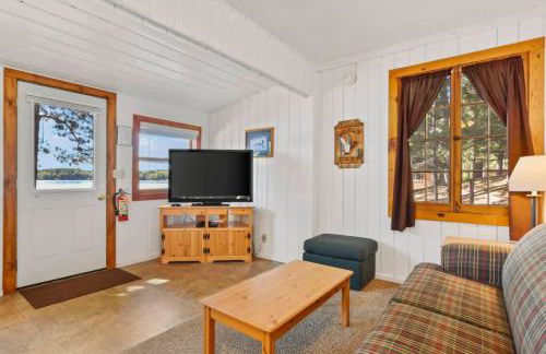 Whispering Waters Bayview Resort Cabin 4 - Foto 18