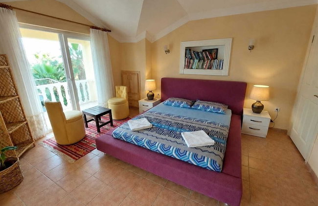 Dalyan Palace - Photo 10