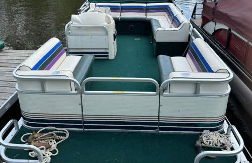 Chelsea Lake House, Game Room, & Pontoon-rental - Foto 27