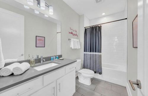 Brand New City Views Karaoke Room Near Downtown - Foto 17