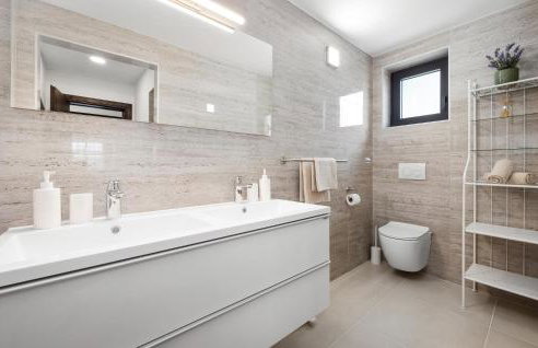 4 Bedroom Lovely Home In Labin - Photo 36