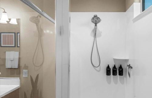 Prickly Paradise - Modern Comfort Meets Desert Charm in Buckeye - Foto 23