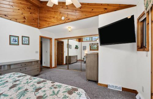 Sandy Shores Condo - Photo 5