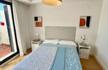 BEACHFRONT Penthouse Luxury - Photo 26