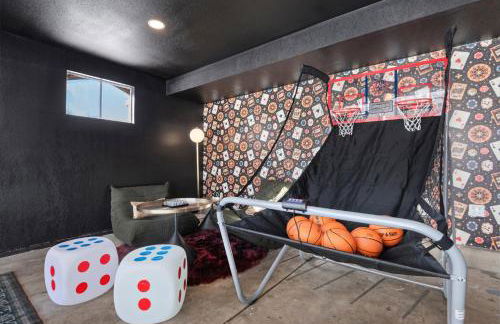 Backyard Movie, Hot Tub & 2 Game Rooms - Foto 40