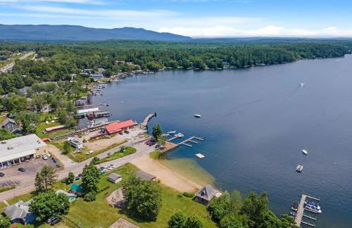 Tranquil 3BR Retreat Game Room Deck Beach Pass - Foto 5