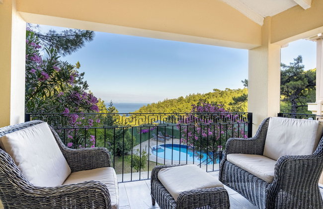 Alya Villa Butik Hotel - Photo 47