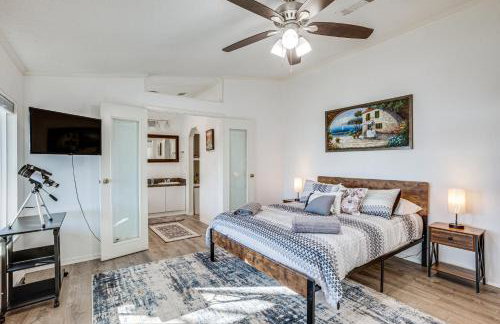 Waterfront Trinity Vacation Rental with Hot Tub! - Photo 15