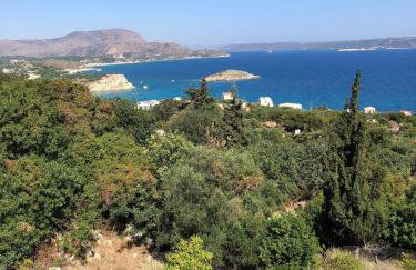 Lovely family villa with stunning sea views - Photo 8