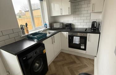Cromwell-2 Bed Great for Contractors with Drive WiFi - Foto 4