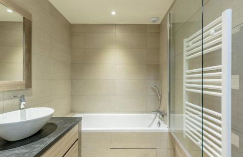 Luxurious duplex for 4-7p with large terrace and pool in ski-in ski-out 5 star residence at Les Arcs - Foto 45