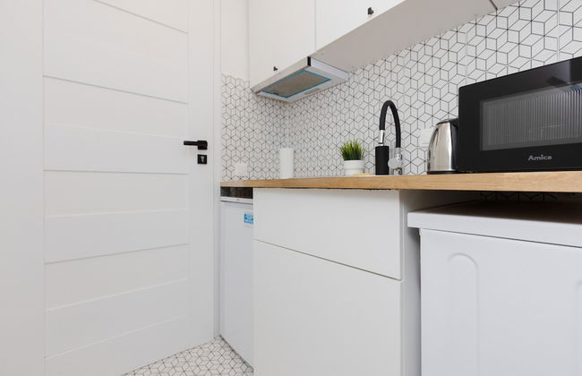 Studio Warsaw Miączyńska by Renters - Photo 12