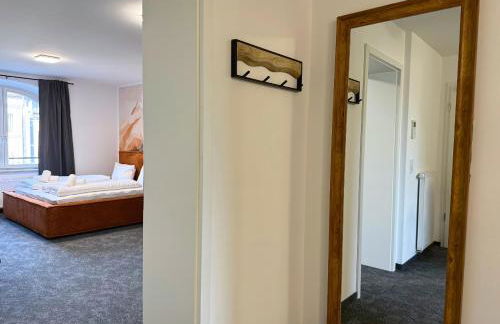 VYLD Fuchs Suite - Urban, Aufzug & Balkon - Foto 19