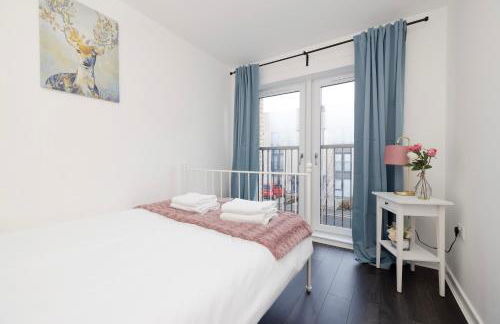 Stylish 3BR Home with Garden & Free Parking - Near O2 Academy & City Centre - Foto 20