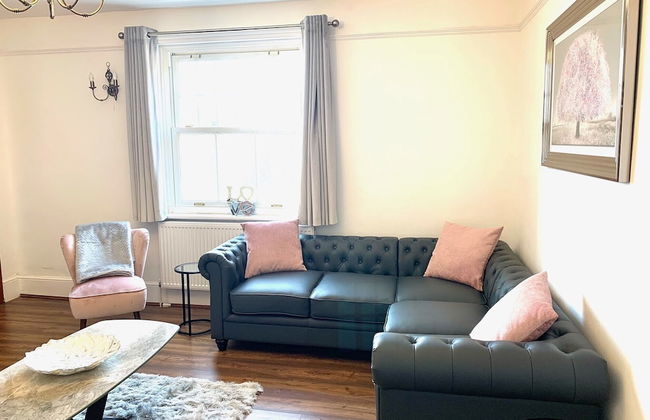 The Farmhouse - Sleeps 12 With Private Grounds - Foto 20