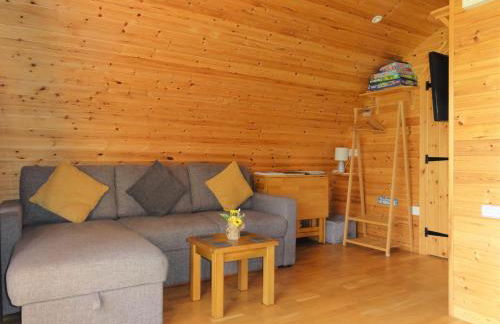 Cosy Cabins at Westfield Farm, Isle of Wight - Photo 21