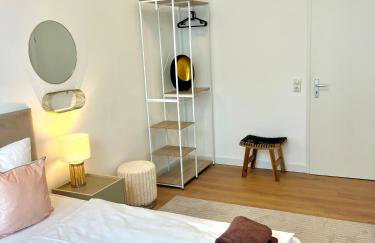 BIG New 7Rooms City Center APARTMENTS and Suites - Foto 4