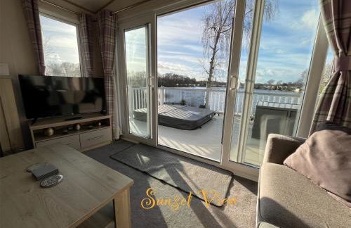 Tattershall Lakes Sunset View Caravan Lakeside, Hot Tub, Garden, Private Fishing Peg & WiFi - Foto 32