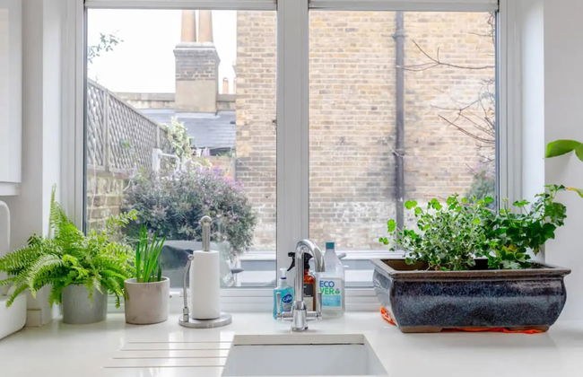 Beautifully Designed 2BD House - by Queen's Park! - Foto 40