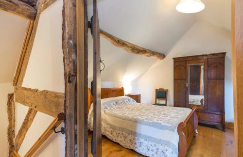 Stone House - Photo 13