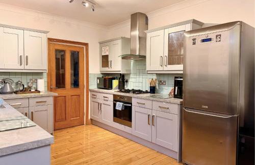 Private All-Weather Hot Tub House, Fire Pit, Free Parking, Near City Centre, Freeman Hospital, Great Transport Links - Foto 20