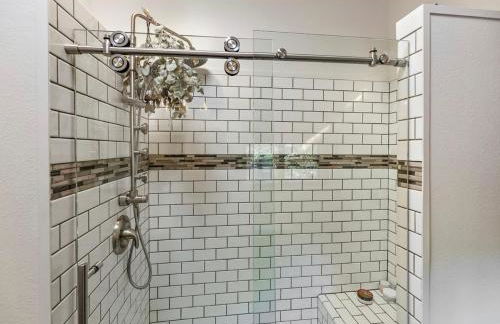 Currently Pending county approval - send message to inquire about future stays - Foto 19